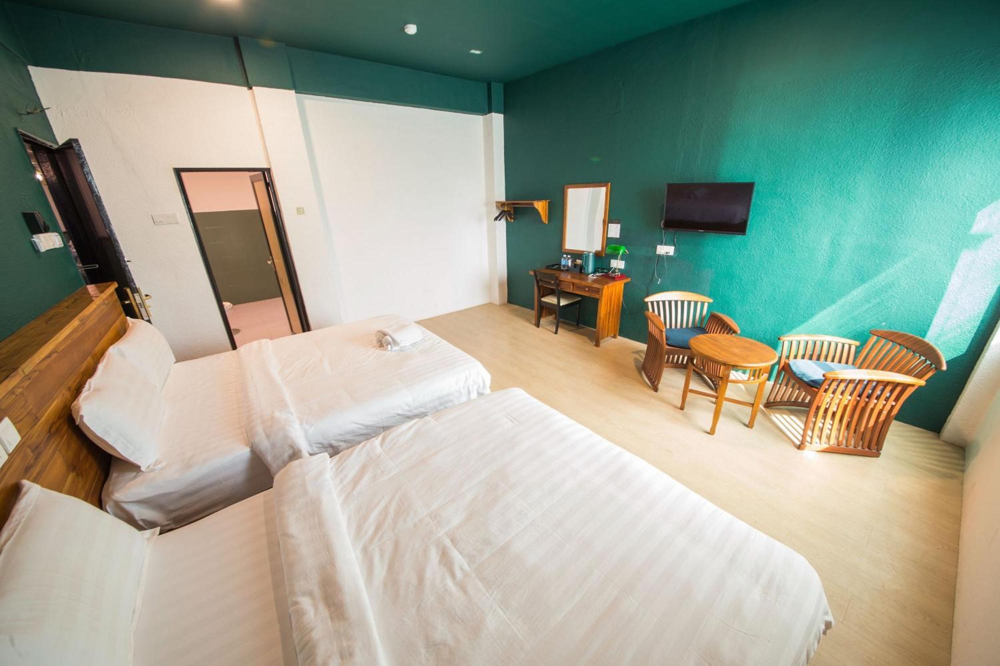 Room V Jalan Sultanah Batu Pahat Bagian luar foto